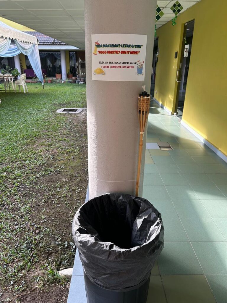 Amalan pengasingan sisa makanan utk baja
